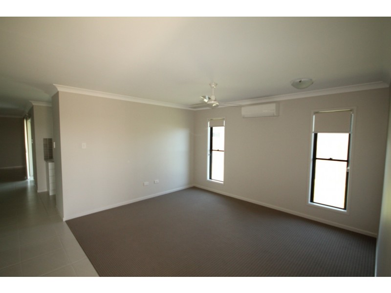 12 Malibu Parade, Mount Louisa QLD 4814