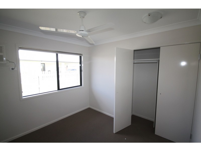 12 Malibu Parade, Mount Louisa QLD 4814