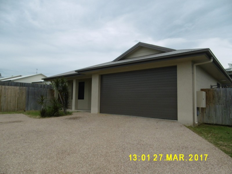 7 Cowrie Court, Bushland Beach QLD 4818