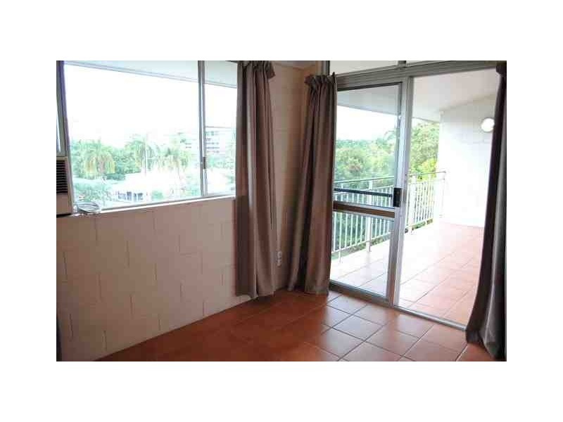 17/33 The Strand, North Ward QLD 4810