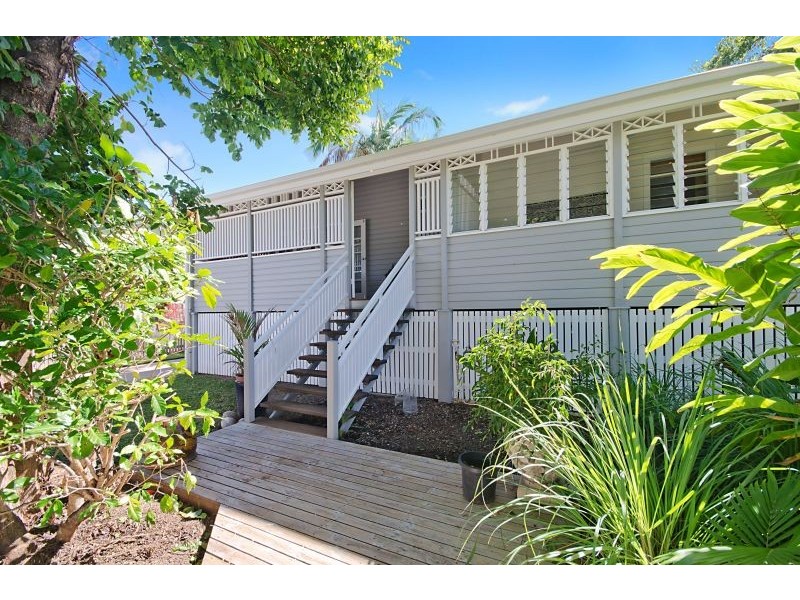 12 Fifth Street, Railway Estate QLD 4810