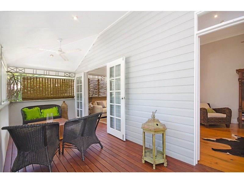 12 Fifth Street, Railway Estate QLD 4810