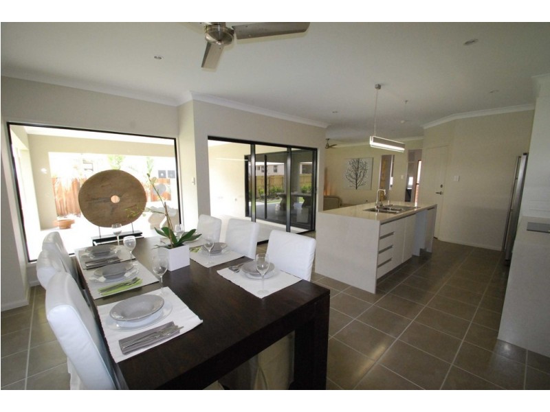 9 Truman Way, Mount Louisa QLD 4814