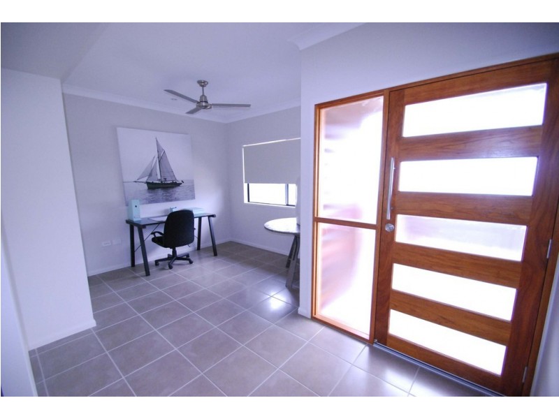 9 Truman Way, Mount Louisa QLD 4814