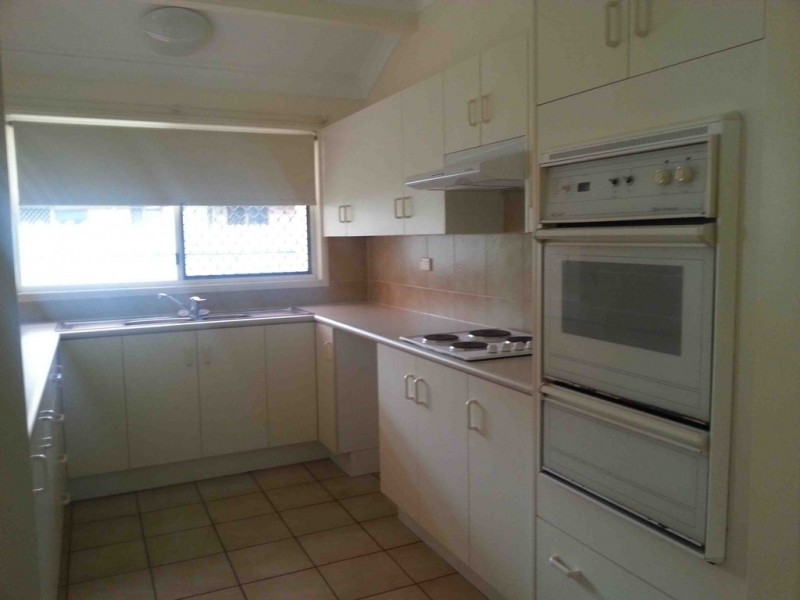 2 Madrid Court, Kirwan QLD 4817