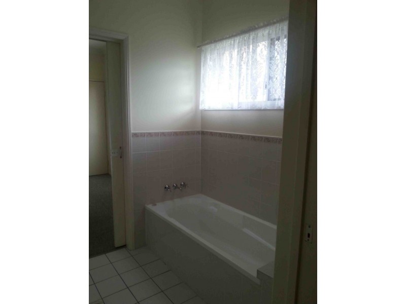 2 Madrid Court, Kirwan QLD 4817