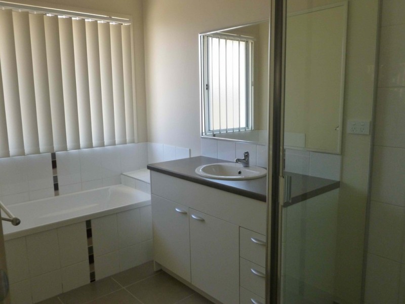 12 Hinton Court, Deeragun QLD 4818