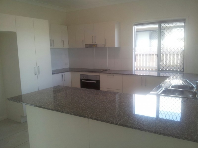 5 Sunburst Street, Mount Low QLD 4818