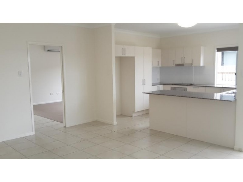 5 Sunburst Street, Mount Low QLD 4818