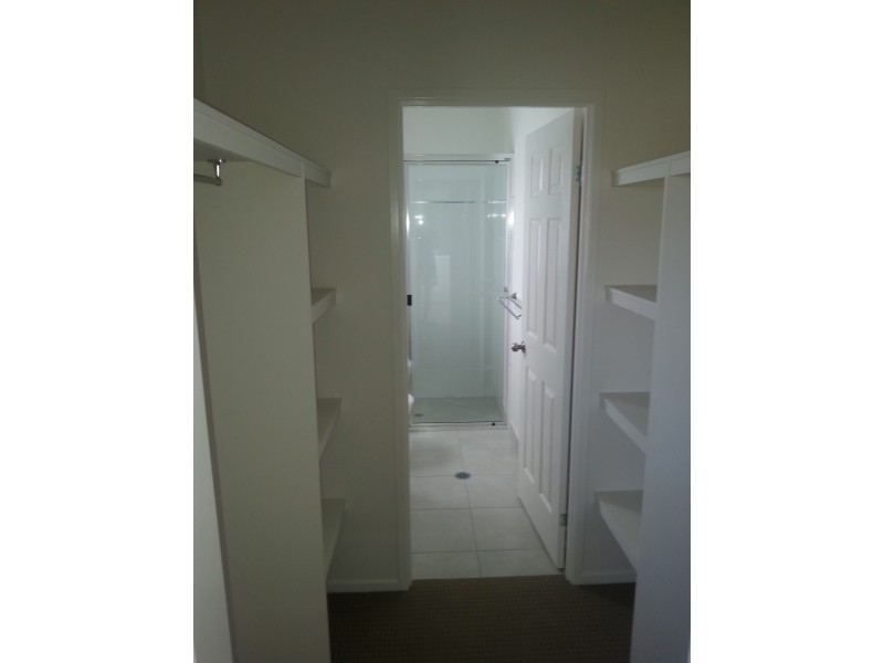 5 Sunburst Street, Mount Low QLD 4818