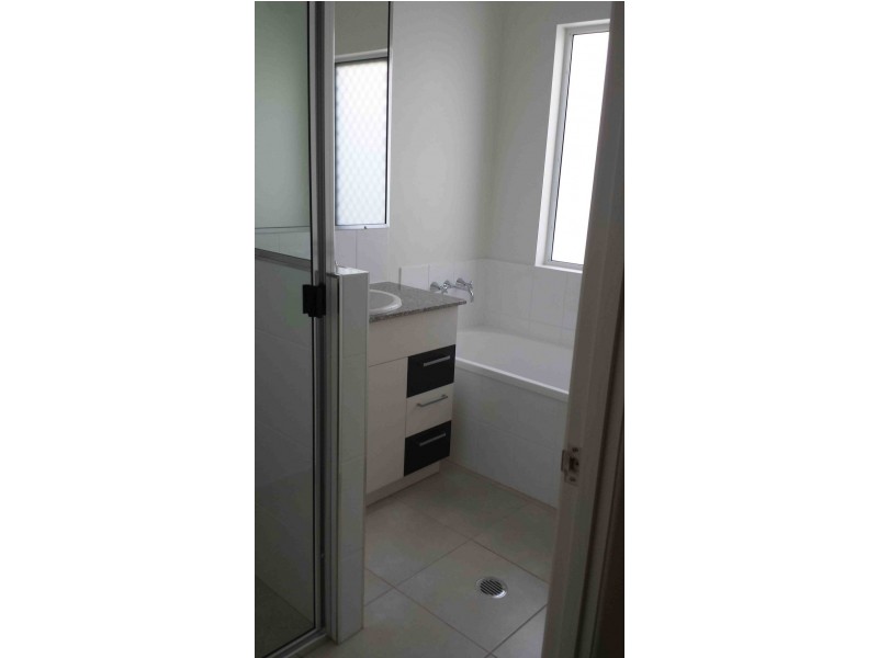 5 Sunburst Street, Mount Low QLD 4818