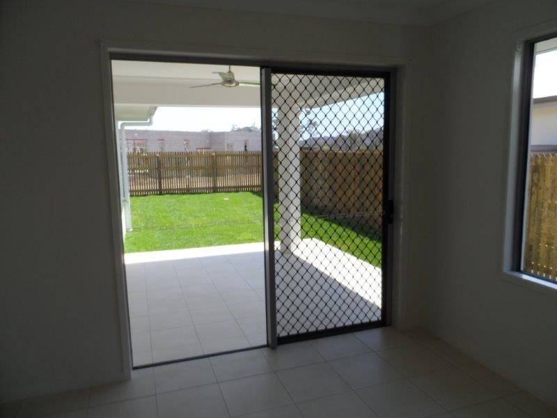 76 Willow Bank Drive, Kirwan QLD 4817