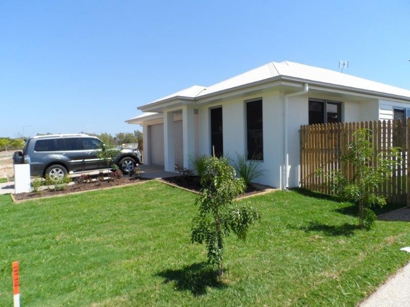 76 Willow Bank Drive, Kirwan QLD 4817