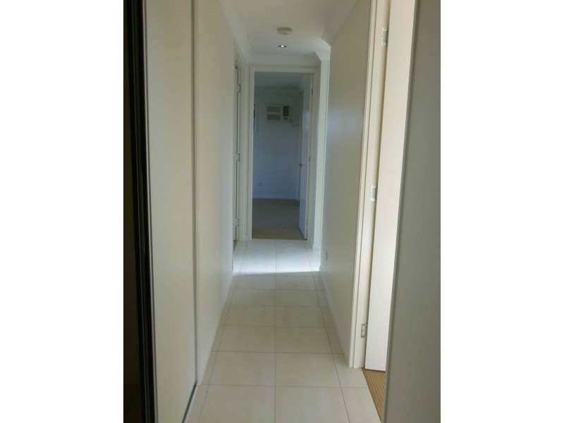 18 Roosevelt Loop, Mount Louisa QLD 4814