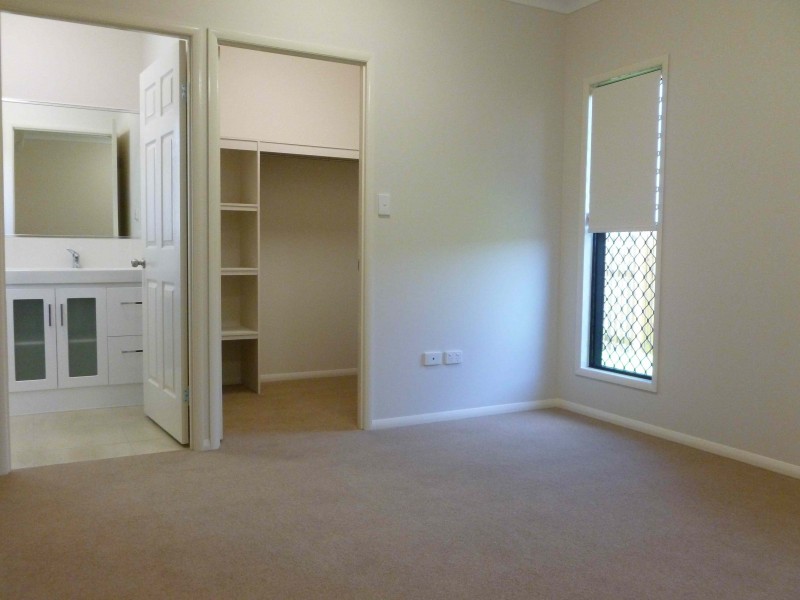 12 Tasman, Burdell QLD 4818