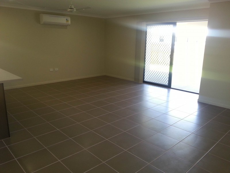 4 Gotham Loop, Deeragun QLD 4818