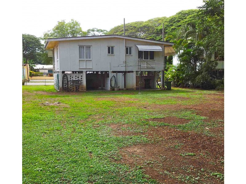 12 Burdekin, Mundingburra QLD 4812
