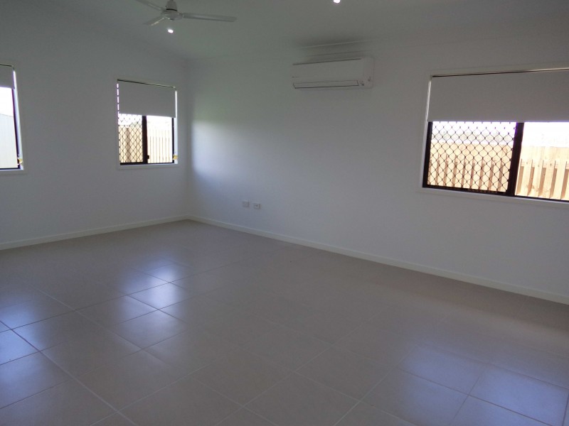 4 Tasman Circuit, Burdell QLD 4818
