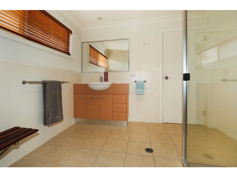 23 Somerville, Idalia QLD 4811