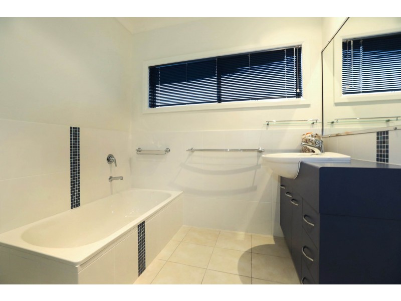 23 Somerville, Idalia QLD 4811