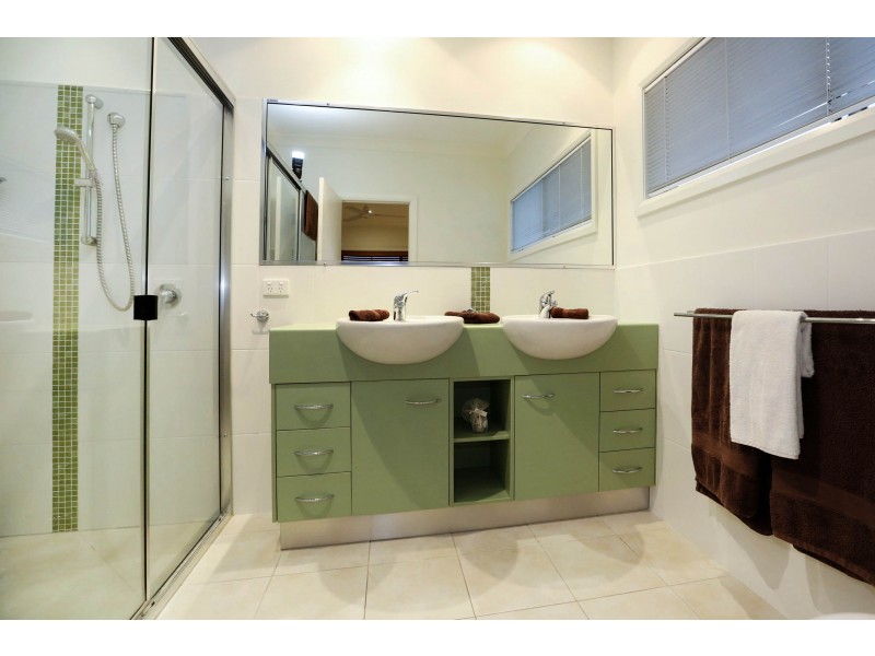 23 Somerville, Idalia QLD 4811