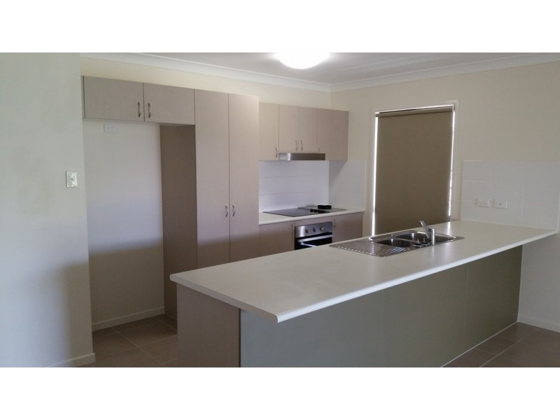 77 Willowbank Dve, Kirwan QLD 4817