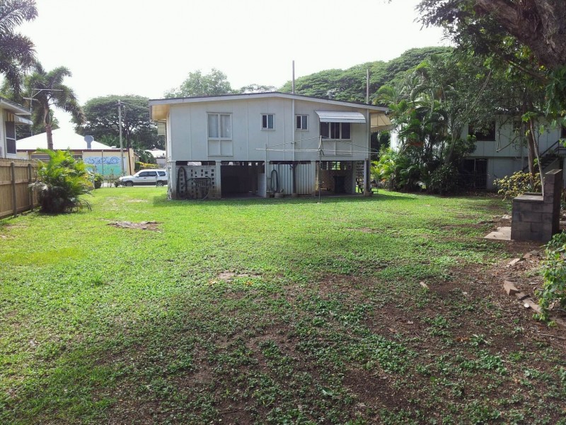 12 Burdekin Street, Mundingburra QLD 4812