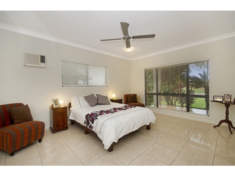 9 Coolan Court, Bushland Beach QLD 4818