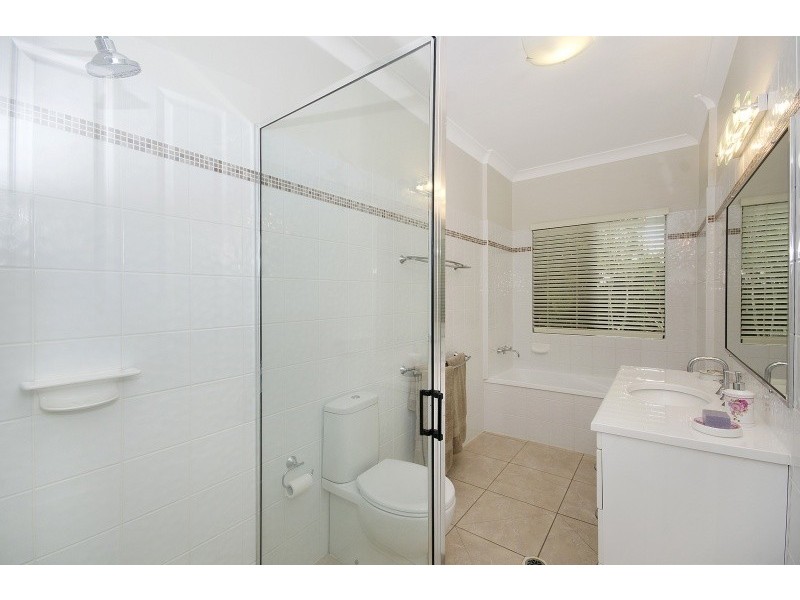 9 Coolan Court, Bushland Beach QLD 4818