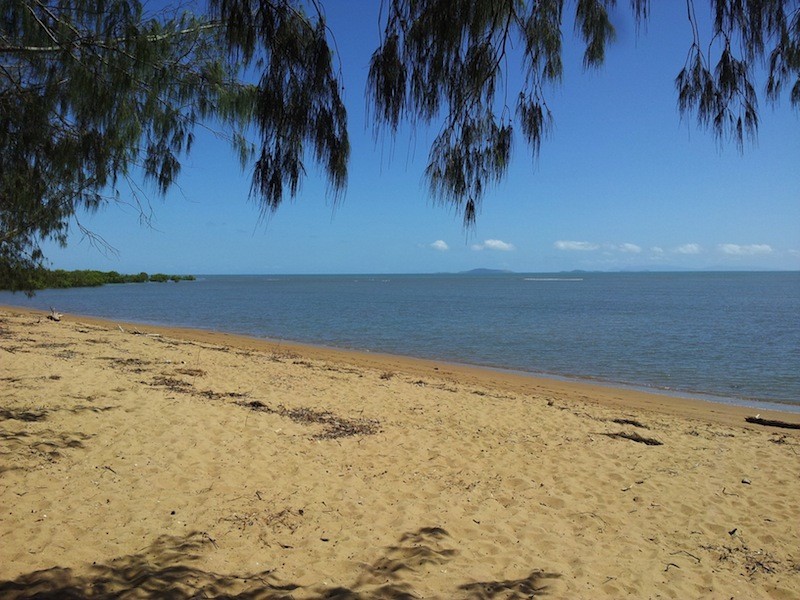 9 Coolan Court, Bushland Beach QLD 4818