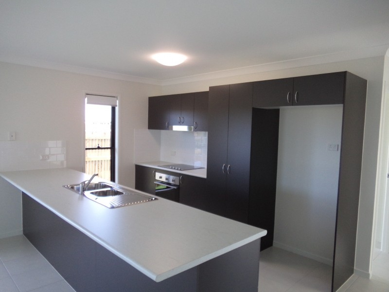 9 Marblewood Cct, Mount Low QLD 4818