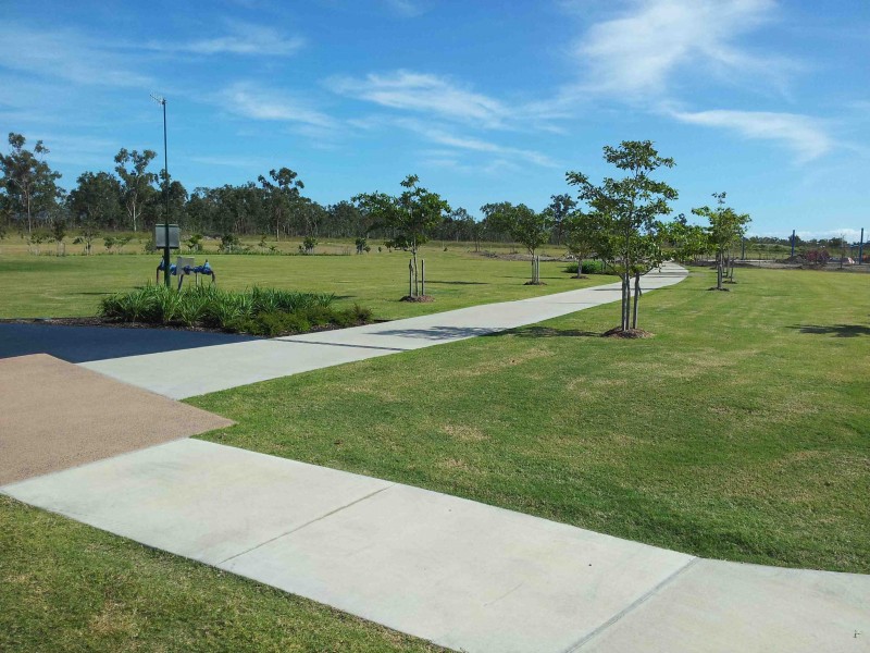 9 Marblewood Cct, Mount Low QLD 4818