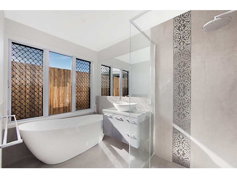 27 Eastlake Avenue, Idalia QLD 4811