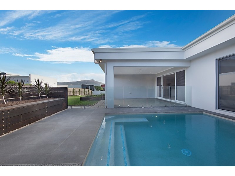 27 Eastlake Avenue, Idalia QLD 4811