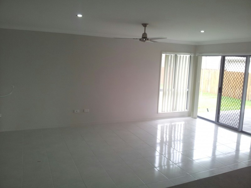 31 Pongamia Parade, Mount Low QLD 4818