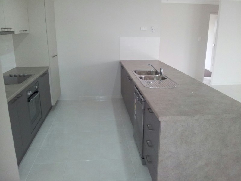 31 Pongamia Parade, Mount Low QLD 4818