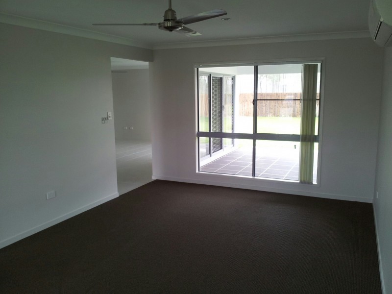 31 Pongamia Parade, Mount Low QLD 4818