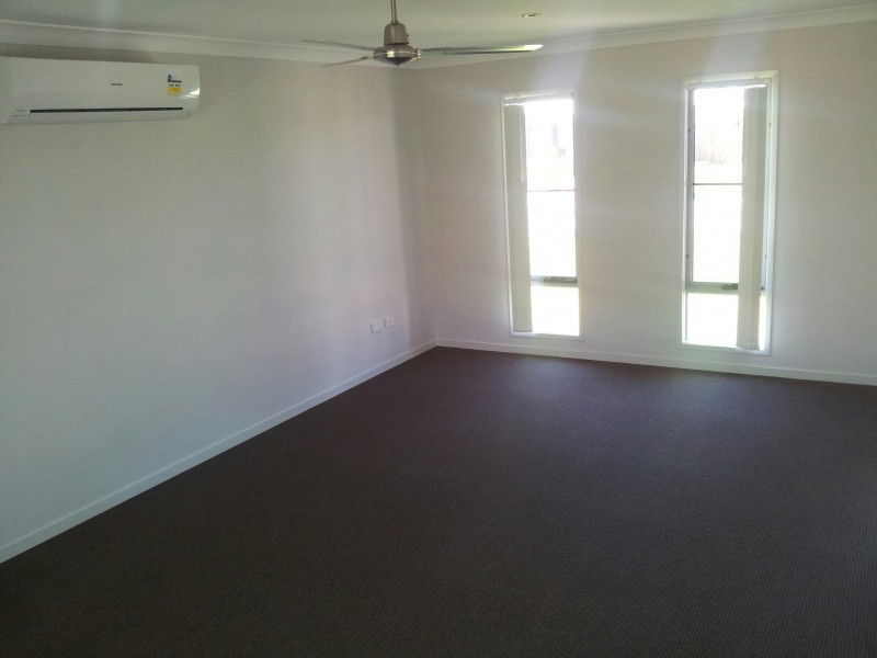 31 Pongamia Parade, Mount Low QLD 4818