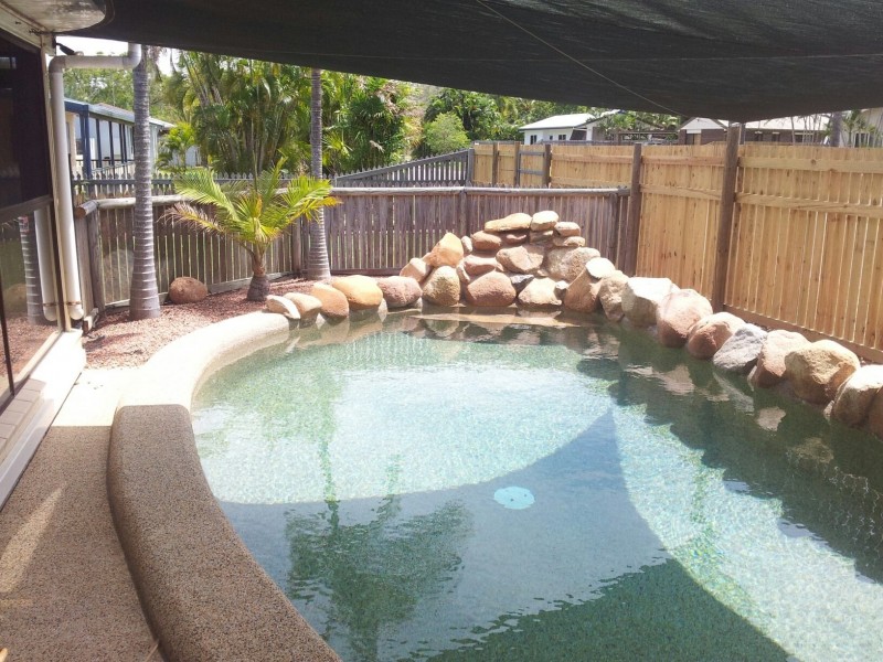 10 Kayleen Crt, Burdell QLD 4818