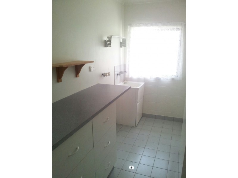 10 Kayleen Crt, Burdell QLD 4818