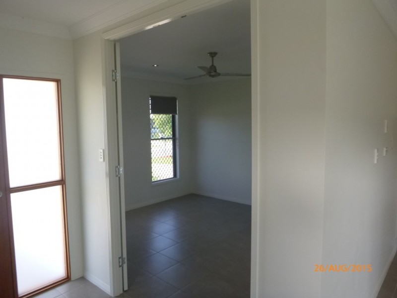 7 Elbridge Bend, Mount Louisa QLD 4814