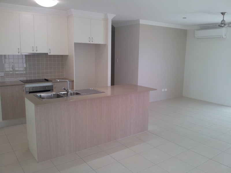 7 Elbridge Bend, Mount Louisa QLD 4814