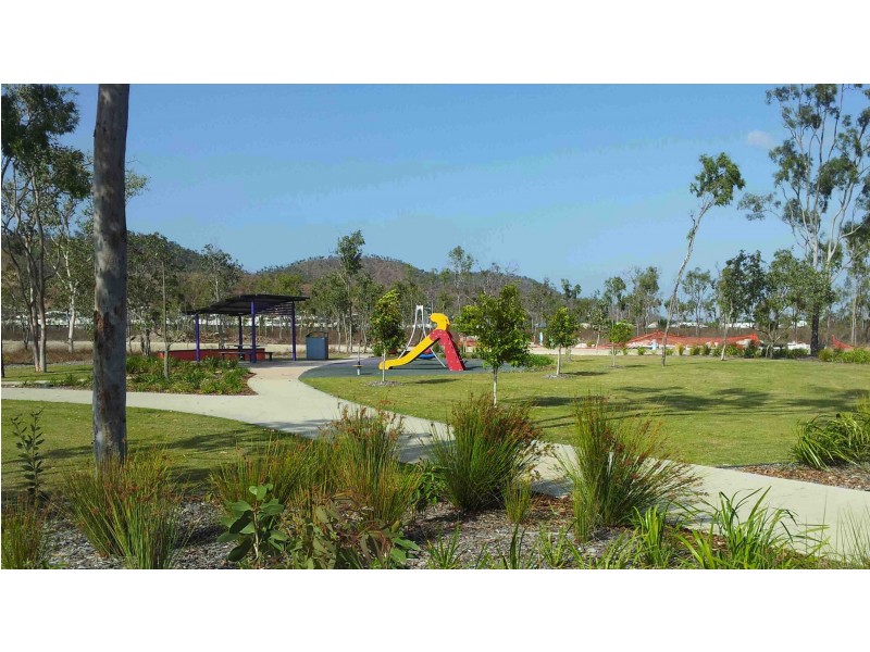 7 Elbridge Bend, Mount Louisa QLD 4814