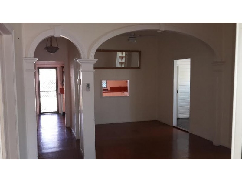 29 Bell Street, South Townsville QLD 4810