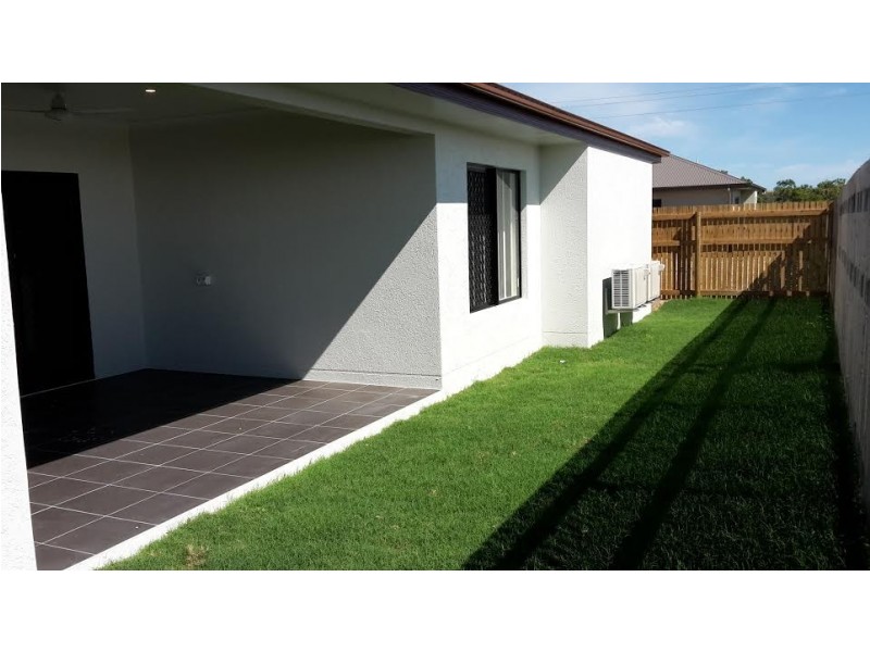 32 Mesa, Mount Louisa QLD 4814