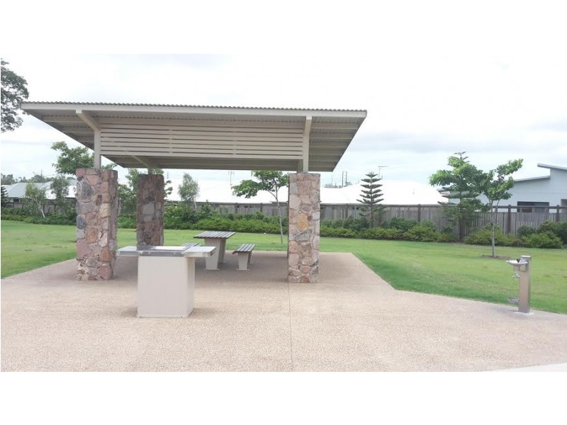 32 Mesa, Mount Louisa QLD 4814