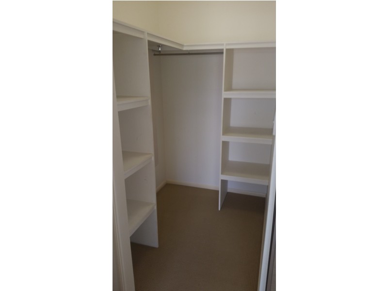 17 Waterfront Parade, Idalia QLD 4811