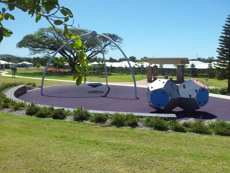 79 Monolith Cct, Mount Louisa QLD 4814