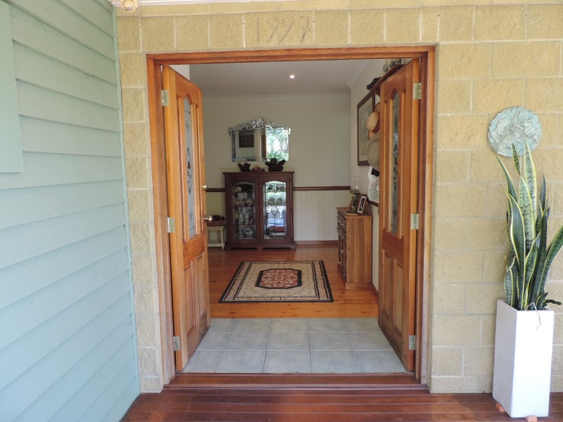 49 Daveys Dr, Branyan QLD 4670