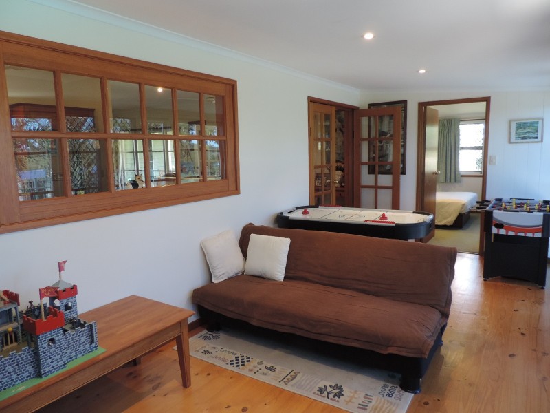 49 Daveys Dr, Branyan QLD 4670